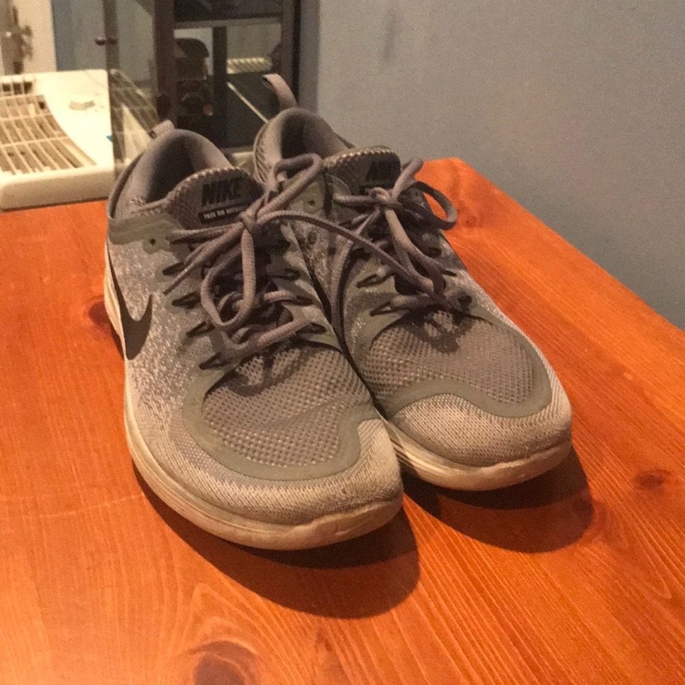 Nike Freerun Distance 2 (size 9)
